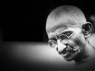 Φωτογραφία για Gandhi: Κανείς δεν μπορεί να σε πειράξει χωρίς την άδειά σου!