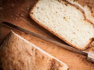 Φωτογραφία για Τρεις σημαντικοί λόγοι για να «κόψετε» το λευκό ψωμί