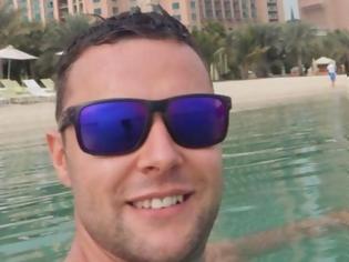Φωτογραφία για Ντουμπάι: Στη φυλακή ο τουρίστας που ακούμπησε τον γοφό άλλου άντρα σε μπαρ