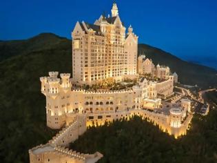 Φωτογραφία για Castle Hotel: Ονειρεμένο κάστρο-παλάτι για αθεράπευτα ρομαντικούς