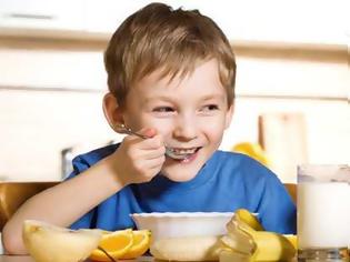 Φωτογραφία για Προσοχή: Ποιο αγαπημένο και πασίγνωστο φαγητό των παιδιών προκαλεί καρκίνο - Συναγερμός...