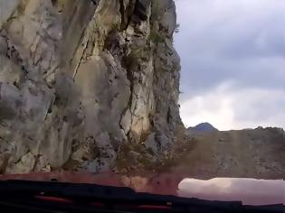 Φωτογραφία για Αυτός είναι ο πιο επικίνδυνος δρόμος στην Ελλάδα και ο 10ος παγκοσμίως [video]