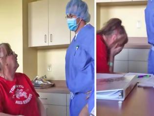 Φωτογραφία για Καρκινοπαθής πήγε στον γιατρό για να κάνει χημειοθεραπείες, αλλά μόλις αυτός έβγαλε τη μάσκα, δεν πίστευε στα μάτια της! [video]