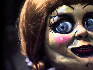 Φωτογραφία για “Annabelle”Η αληθινή ιστορία της δαιμονισμένης κούκλας πίσω απο το θρίλερ θα σας κάνει να τα...χάσετε