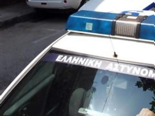 Φωτογραφία για «Έλουσε» με καυστικό υγρό αυτοκίνητο αστυνομικού