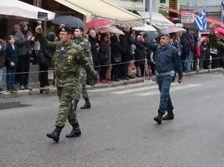 Φωτογραφία για Η στρατιωτική παρέλαση για την απελευθέρωση της Καστοριάς (σειρά φωτογραφιών – βίντεο)