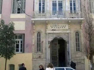 Φωτογραφία για Ηράκλειο: Χαμός στη δίκη για το διπλό φονικό στον Προφήτη Ηλία - Εκκένωσαν την αίθουσα