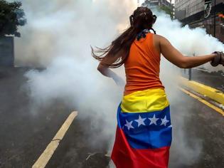 Φωτογραφία για Ο S&P κηρύσσει τη Βενεζουέλα σε κατάσταση «μερικής χρεοκοπίας»