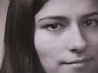 Φωτογραφία για Η «Μόνα Λίζα» του Πολυτεχνείου - Η Τόριλ, η 22χρονη Νορβηγίδα που έπεσε νεκρή από μία αδέσποτη σφαίρα