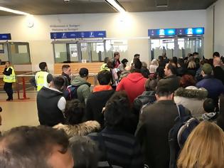 Φωτογραφία για Είμαστε ήδη εκτός Σένγκεν...  Το ξέσπασμα Έλληνα επιβάτη για την «καραντίνα» στα γερμανικά αεροδρόμια