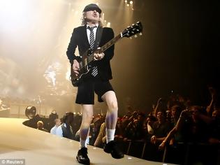 Φωτογραφία για Πέθανε ο θρυλικός κιθαρίστας των AC/DC