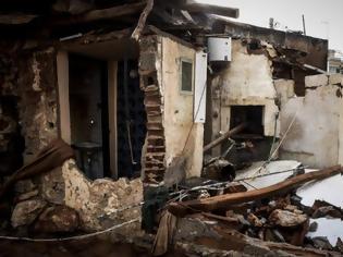Φωτογραφία για 770 κτίρια έχουν υποστεί ζημιές στη Δυτική Αττική