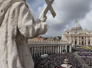 Φωτογραφία για Σοκ στο Βατικανό: Νέο ροζ σκάνδαλο με ιερείς που αποπλανούσαν μαθητές