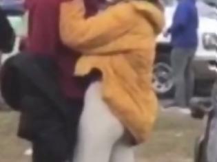 Φωτογραφία για Αυτός είναι ο 19χρονος που φιλούσε με πάθος η κόρη του Ομπάμα!