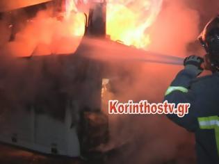 Φωτογραφία για Ισθμός Κορίνθου: Πήρε φωτιά εν κινήσει τουριστικό λεωφορείο (φωτο+βίντεο)