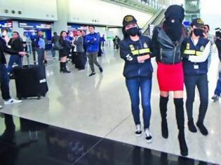 Φωτογραφία για Νέες αποκαλύψεις της 19χρονης που συνελήφθη με κοκαΐνη στο Χονγκ Κονγκ