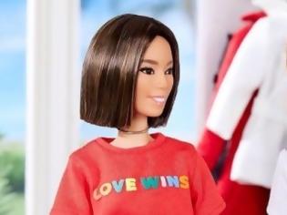 Φωτογραφία για Η νέα Barbie στηρίζει τα δικαιώματα της ΛΟΑΤΚΙ κοινότητας και δηλώνει πως Η Αγάπη Νικά... Καλό Εεε..;