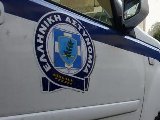 Φωτογραφία για Λαμία: Οδηγός έπαθε εγκεφαλικό και τράκαρε σταθμευμένα αυτοκίνητα