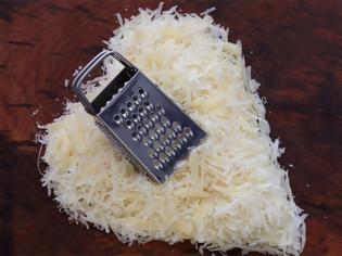 Φωτογραφία για Τι συμβαίνει στην καρδιά αν τρώτε τυρί κάθε μέρα