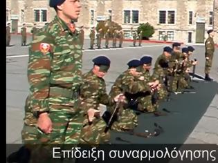 Φωτογραφία για Έλληνες Στρατιώτες συναρμολογούν όπλα με κλειστά μάτια - Απίστευτο βίντεο