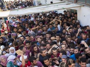 Φωτογραφία για Νέα σφαλιάρα σε ΜΚΟ και ΣΥΡΙΖΑ: Η Μέρκελ κόβει τα χρήματα για τους λαθρομετανάστες