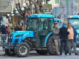Φωτογραφία για Οι αγρότες βγάζουν τα τρακτέρ στους δρόμους: Η κυβέρνηση θα μας βρει απέναντί της