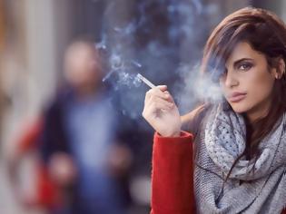 Φωτογραφία για Νέα έρευνα αποκαλύπτει: Το κάπνισμα σε κάνει λιγότερο ή περισσότερο ελκυστικό;