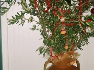 Φωτογραφία για Ειρεσιώνη: Αυτό ήταν το Χριστουγεννιάτικο Δέντρο των Αρχαίων Ελλήνων [video]