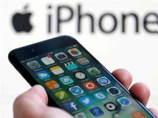 Φωτογραφία για Η Apple παραδέχτηκε ότι επιβραδύνει σκοπίμως τα iPhone