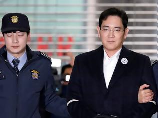 Φωτογραφία για Αντιμέτωπος με 12ετή φυλάκιση ο αντιπρόεδρος της Samsung