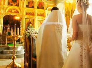 Φωτογραφία για Πρωτοφανές περιστατικό σε γάμο στην Κύπρο: Ο παπάς έδειρε τον κουμπάρο!