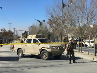 Φωτογραφία για ISIS πίσω από την επίθεση αυτοκτονίας στην Καμπούλ: Περισσότεροι από 40 νεκροί
