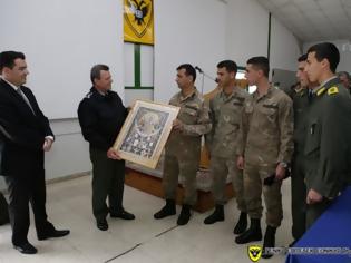 Φωτογραφία για Αξιωματικός με 4 παιδιά στρατιωτικούς τιμήθηκε στο ΓΕΕΦ - ΦΩΤΟ