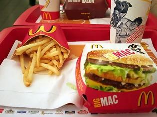Φωτογραφία για ΣΟΚΑΡΙΣΤΙΚΟ: Δείτε γιατί δεν πρέπει να τρώτε McDonalds... [video]