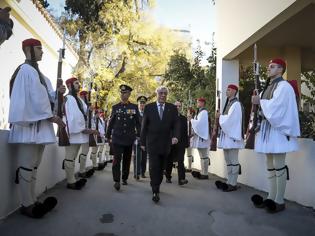 Φωτογραφία για Ποδαρικό στο 2018 με τους λεβέντες της Προεδρικής Φρουράς [εικόνες]