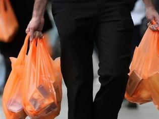 Φωτογραφία για ΕΣΕΕ: Δεν θα υπάρξουν απώλειες θέσεων εργασίας από την κατάργηση της πλαστικής σακούλας