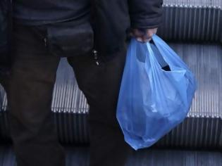 Φωτογραφία για Πότε θα χρεώνονται και πότε όχι οι πλαστικές σακούλες - Οσα πρέπει να ξέρουν οι καταναλωτές