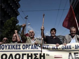 Φωτογραφία για Μόνιμος κόφτης απειλεί με... εξαφάνιση τις επικουρικές συντάξεις