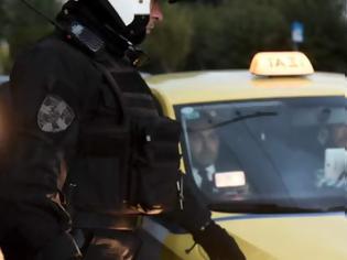 Φωτογραφία για Εφιαλτική κούρσα για ταξιτζή στη Λάρισα -Του επιτέθηκαν 40 αθίγγανοι για μία κερματοθήκη με 50 ευρώ