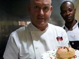 Φωτογραφία για Από μάγειρας στο στρατό έγινε διάσημος σεφ στο Κονγκό