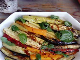 Φωτογραφία για Η συνταγή της Ημέρας: Λαχανικά στο γκριλ με βινεγκρέτ αντσούγιας