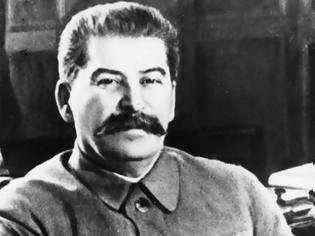 Φωτογραφία για Από ψυχιατρικές εξετάσεις θα περάσει ο ιστορικός που αποκάλυψε τα εγκλήματα του Στάλιν