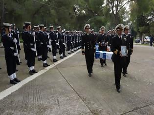 Φωτογραφία για Στην Ελλάδα τα λείψανα των πέντε πεσόντων της ακταιωρού «ΦΑΕΘΩΝ» (ΦΩΤΟ)