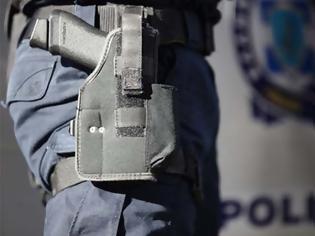 Φωτογραφία για Θέμα για την οπλοφορία των αστυνομικών θέτουν 31 βουλευτές του ΣΥΡΙΖΑ