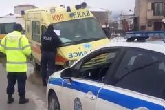 Λέσβος: Λαθροετανάστης προσπάθησε να ουρήσει δίπλα από έγκυο μέσα σε ασθενοφόρο και τραυμάτισε διασώστη