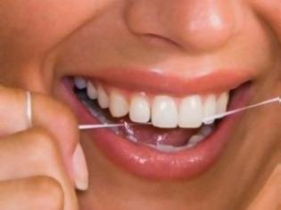 Φωτογραφία για Πώς να διατηρείτε καθαρά τα δόντια σας