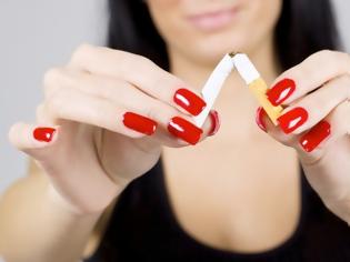 Φωτογραφία για Οι Έλληνες κόβουν το τσιγάρο! Κατακόρυφη πτώση του καπνίσματος τα τελευταία 5 χρόνια! Τι έδειξε έρευνα