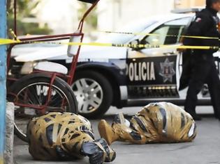 Φωτογραφία για Μεξικό: Εντοπίστηκαν 9 διαμελισμένα πτώματα μέσα σε αυτοκίνητο