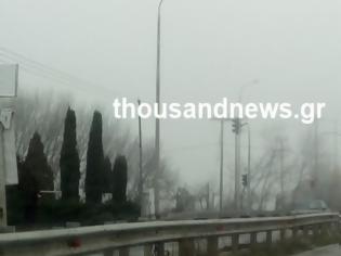 Φωτογραφία για Εξαφανίστηκε η νύφη του Βορρά μέσα σε ένα πέπλο ομίχλης - Συνεχίζονται τα έντονα προβλήματα στο αεροδρόμιο Μακεδονία