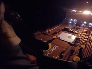 Φωτογραφία για Κόβει την ανάσα η επιχείρηση διάσωσης του Πολεμικού Ναυτικού στην Κρήτη (βίντεο)